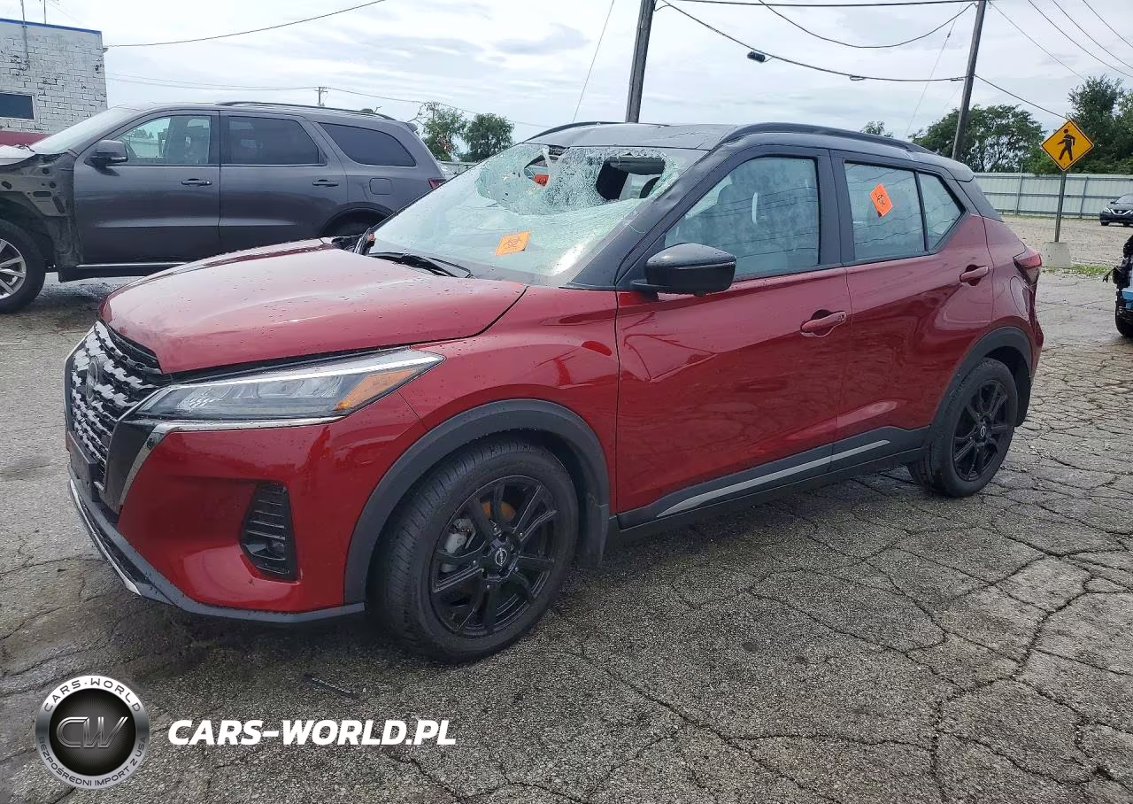 2023 Nissan Kicks Sr