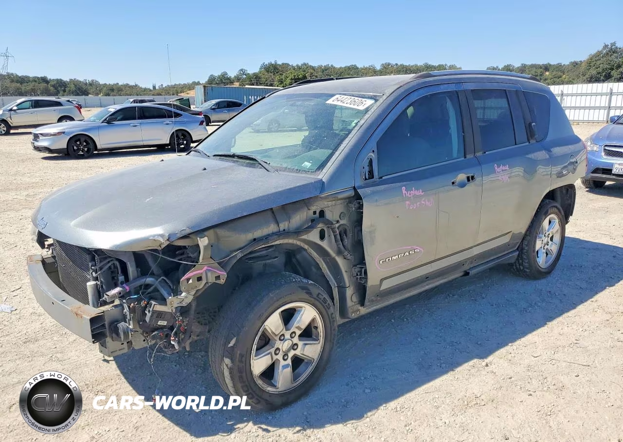 2014 Jeep Compass Sport VIN:1C4NJCBA1ED552052 - 1
