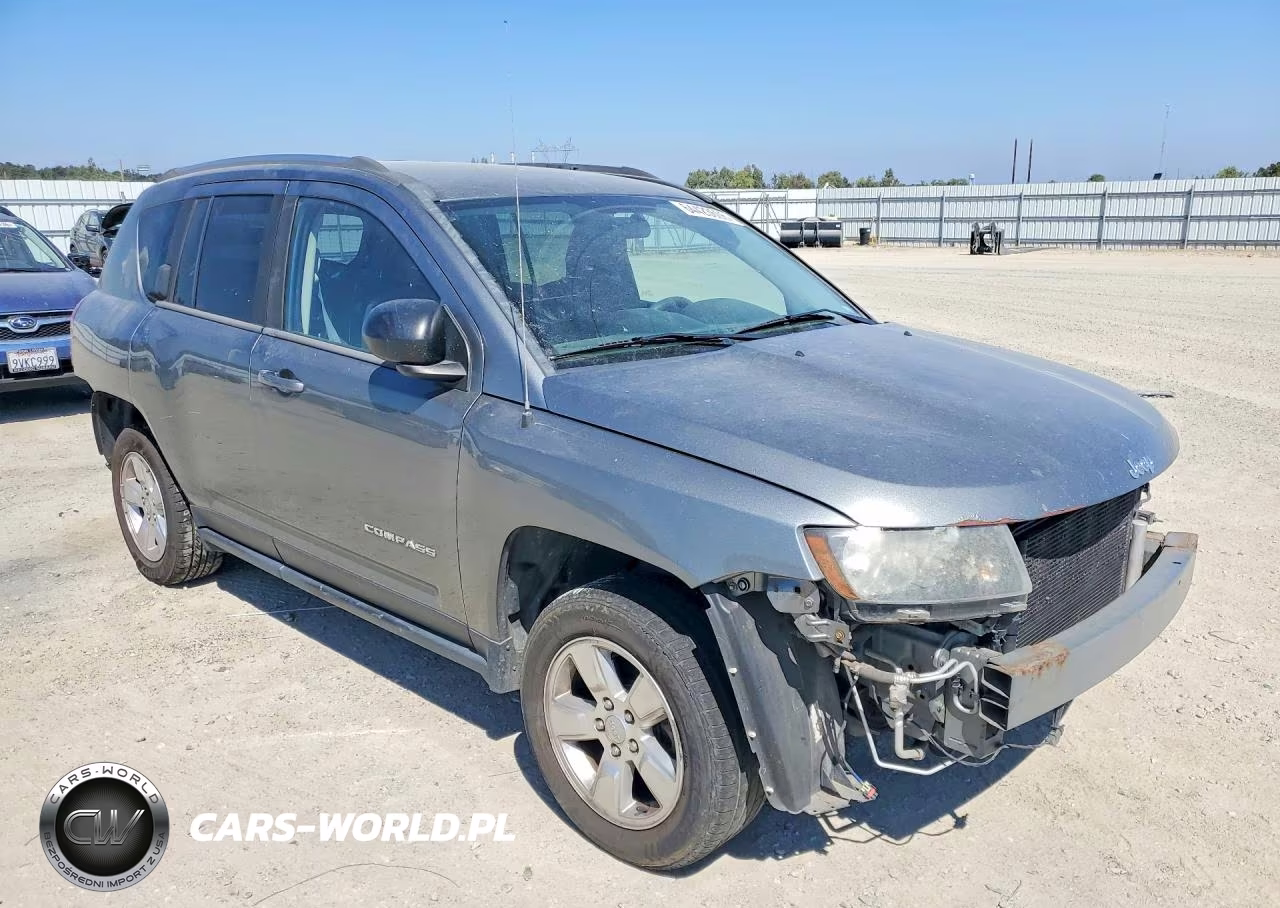 2014 Jeep Compass Sport VIN:1C4NJCBA1ED552052 - 4