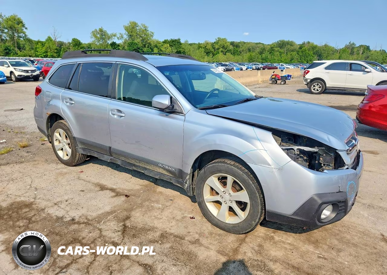 2013 Subaru Outback 2.5I Premium VIN:4S4BRBGC4D3226777 - 4