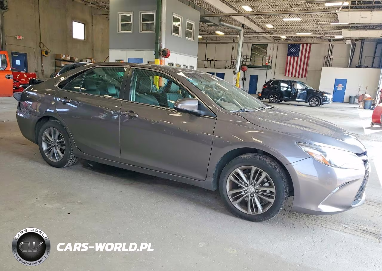 2017 Toyota Camry Se VIN:4T1BF1FK1HU429427 - 4