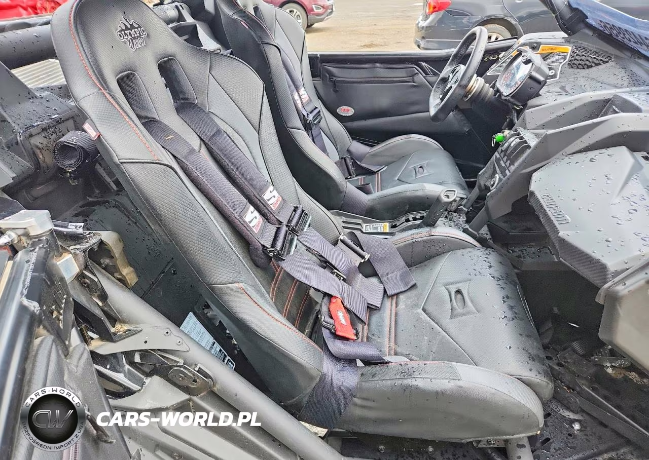 2018 Can-Am Maverick X3 Utility Vehicle VIN:3JBVXAW45JK000252 - 6