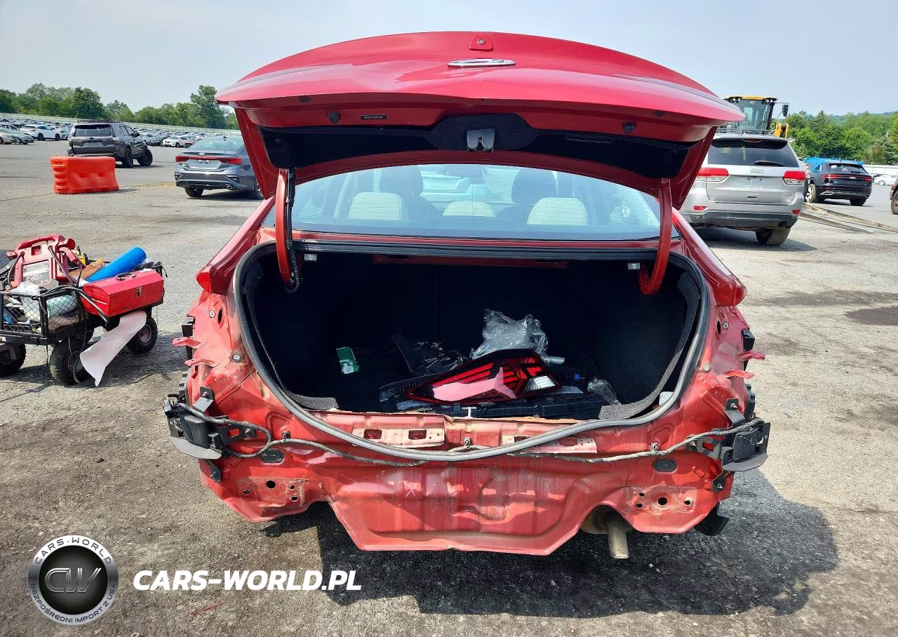 2019 Hyundai Elantra Sel VIN:5NPD84LFXKH483410 - 6