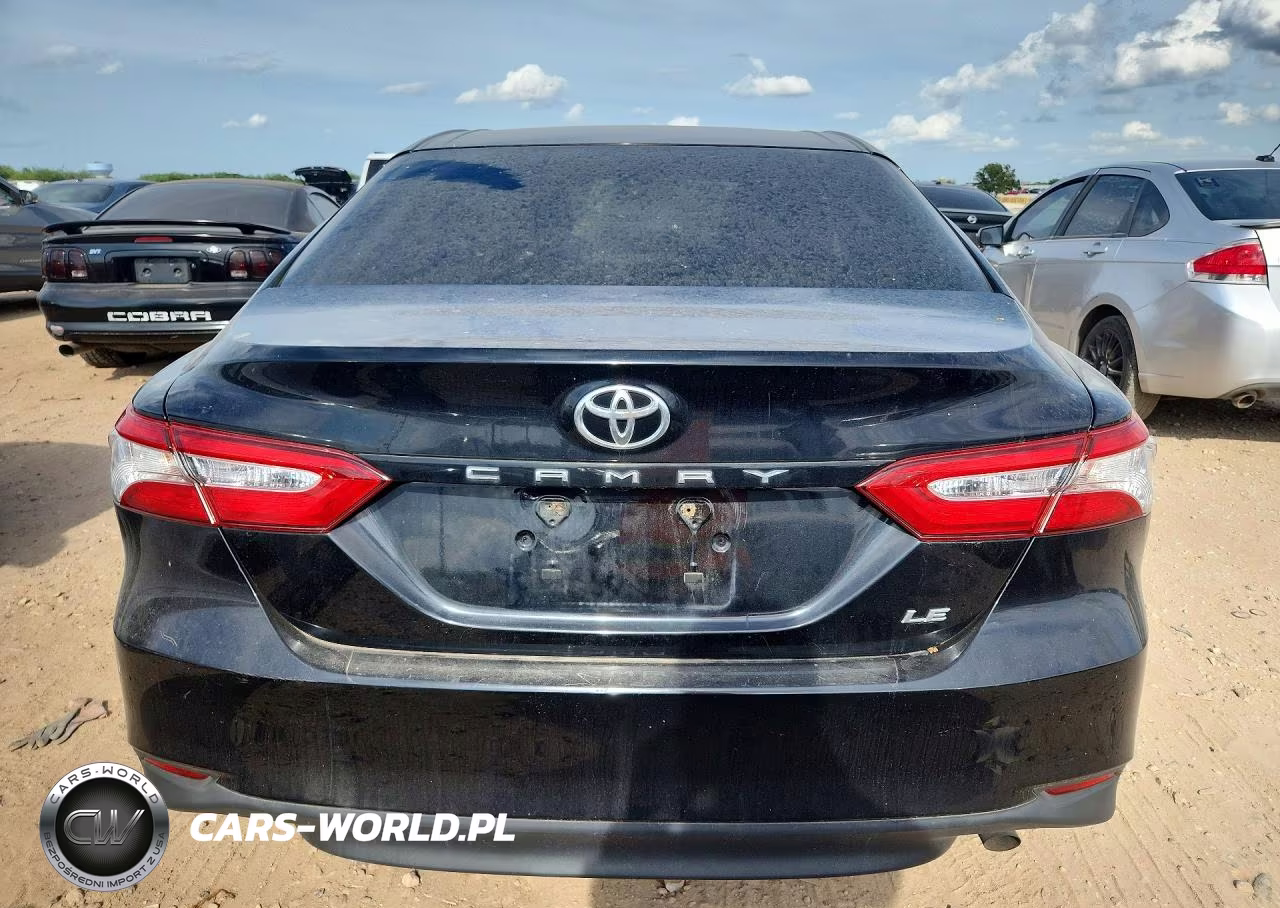 2018 Toyota Camry Le VIN:JTNB11HK0J3036784 - 6