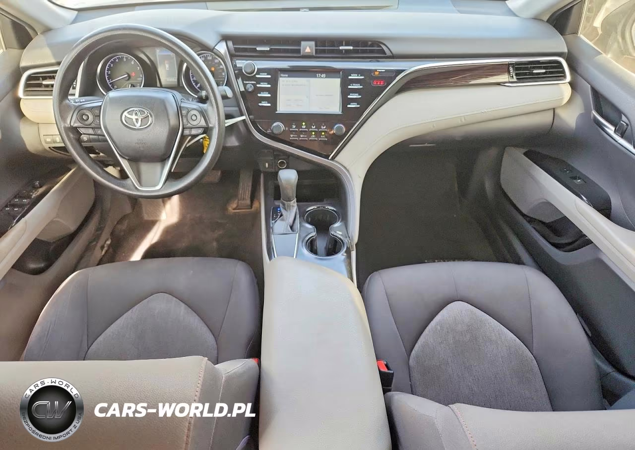 2018 Toyota Camry Le VIN:JTNB11HK0J3036784 - 8