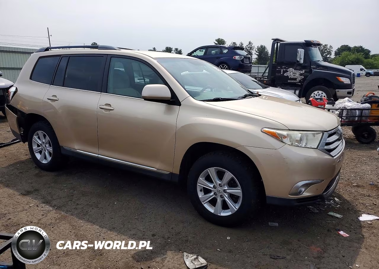 2011 Toyota Highla VIN:5TDBK3EH1BS042518 - 4