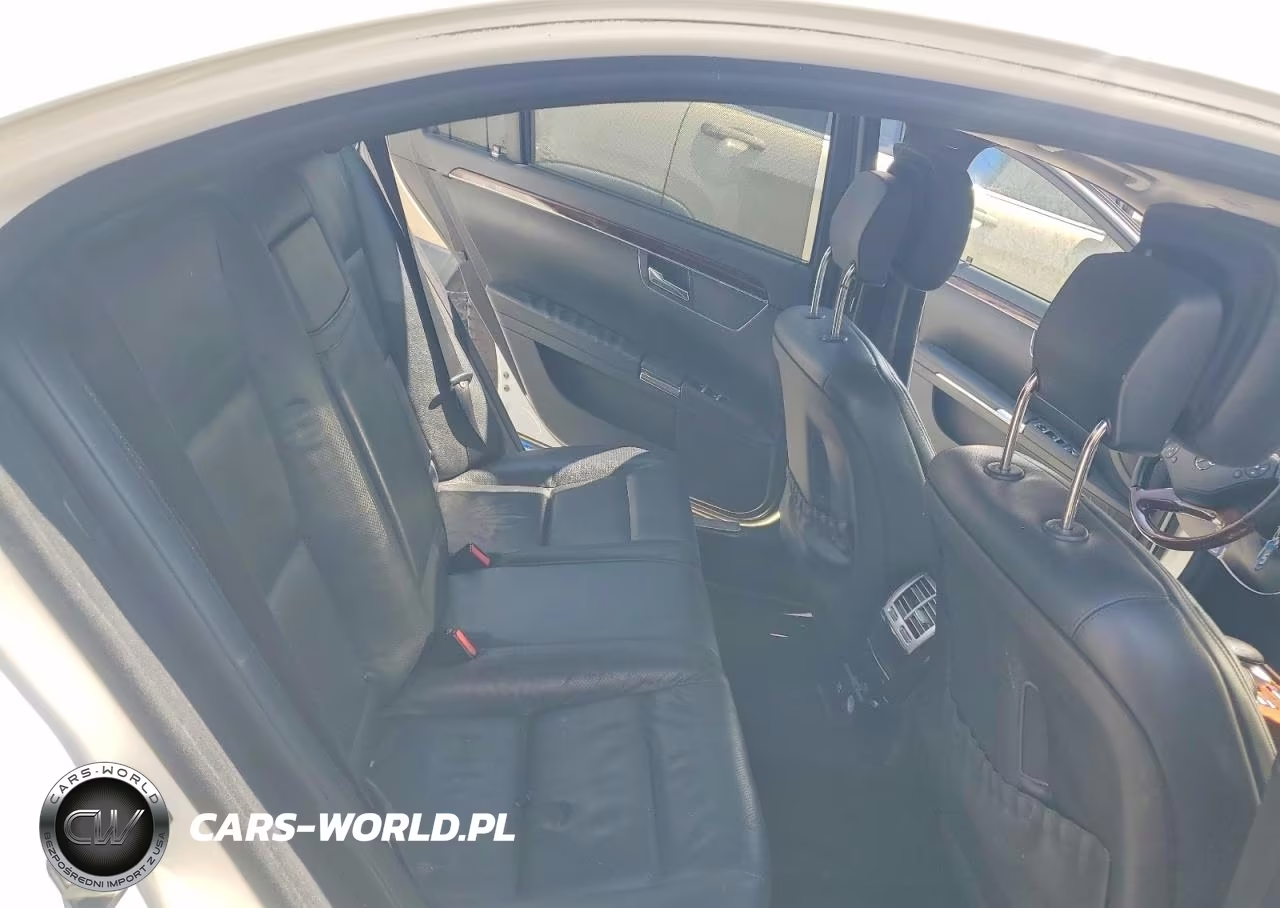 2010 Mercedes-Benz S 550 4Matic VIN:WDDNG8GB7AA333692 - 10