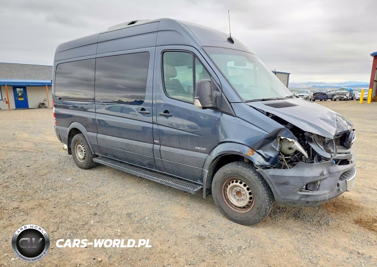 2014 Mercedes-Benz Sprinter 2500 VIN:WDZPE7CC2E5890882 - 4