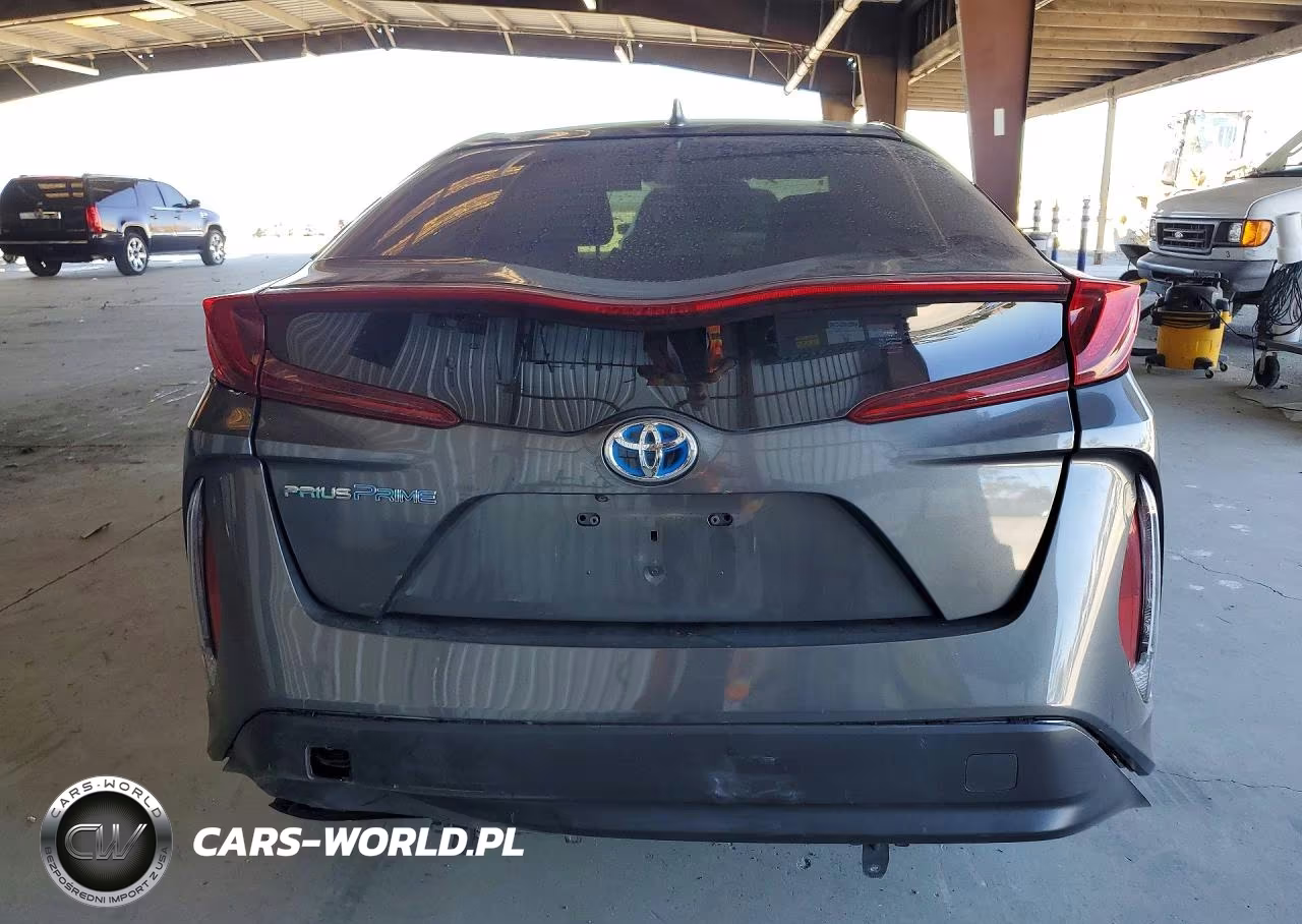 2018 Toyota Prius Prime Premium VIN:JTDKARFP0J3081385 - 6
