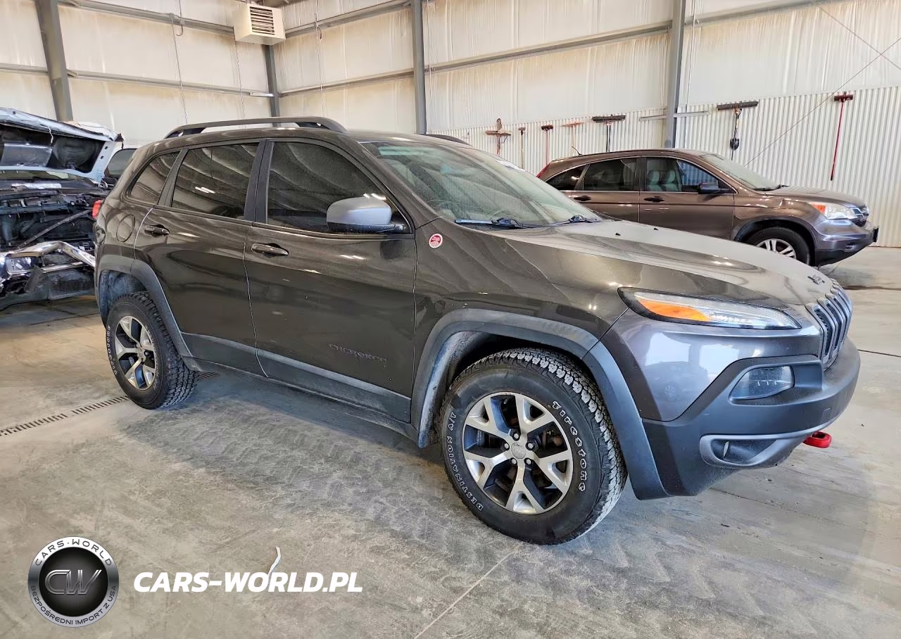 2015 Jeep Cherokee Trailhawk VIN:1C4PJMBS9FW563197 - 4