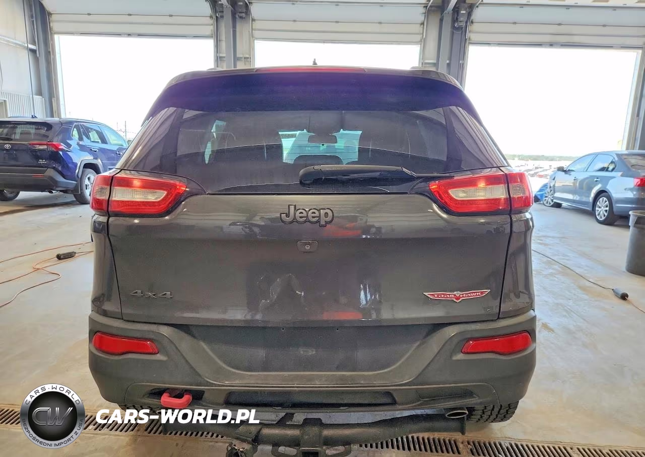 2015 Jeep Cherokee Trailhawk VIN:1C4PJMBS9FW563197 - 6