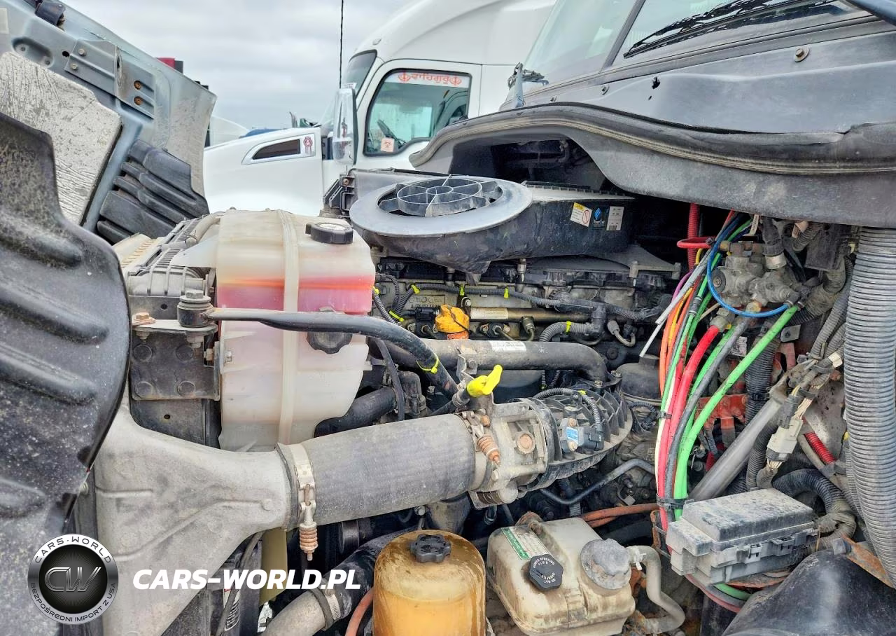 2016 Freightliner Cascadia 1 - Semi Truck VIN:1FUJGBDVXGLHG2902 - 10
