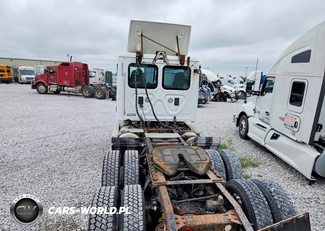2016 Freightliner Cascadia 1 - Semi Truck VIN:1FUJGBDVXGLHG2902 - 6