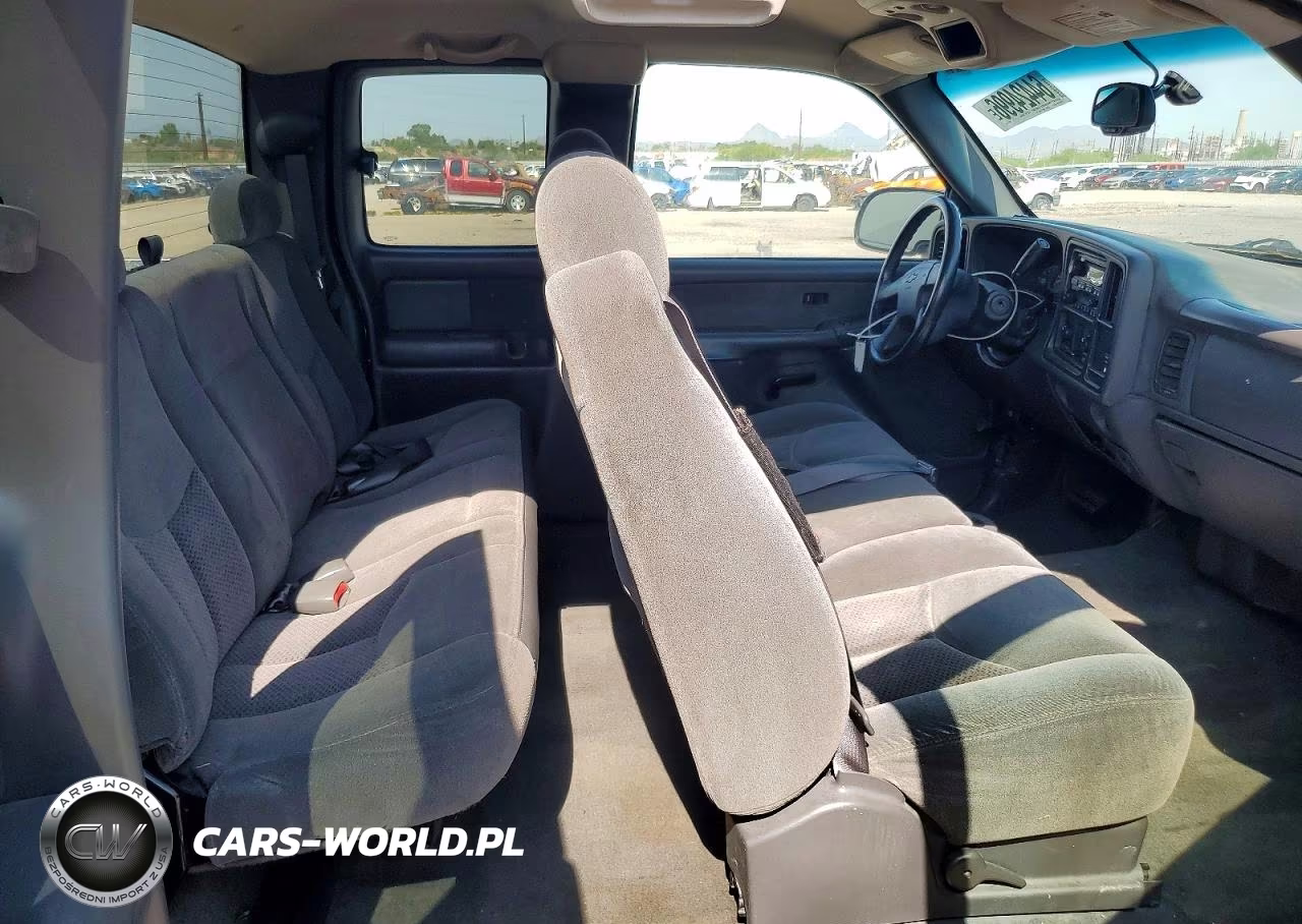 2003 Chevrolet Silverado C1500 VIN:2GCEC19V731290795 - 10