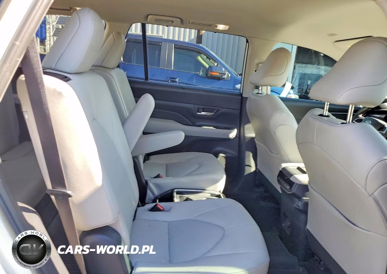 2026 Toyota Grand Highlander Hybrid Xle VIN:5TDACAB59TS074237 - 10