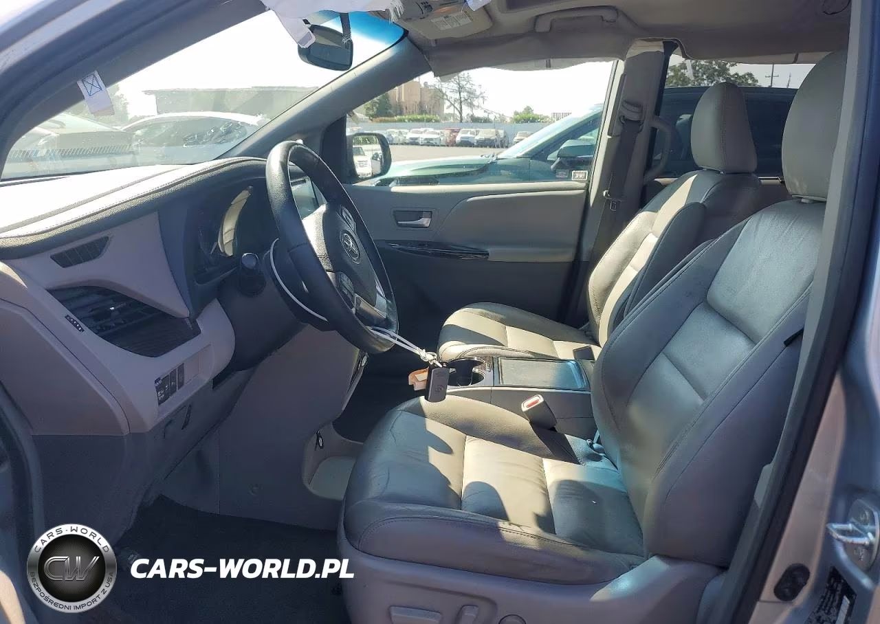 2016 Toyota Sienna Xle 8-Passenger VIN:5TDYK3DC4GS697179 - 7