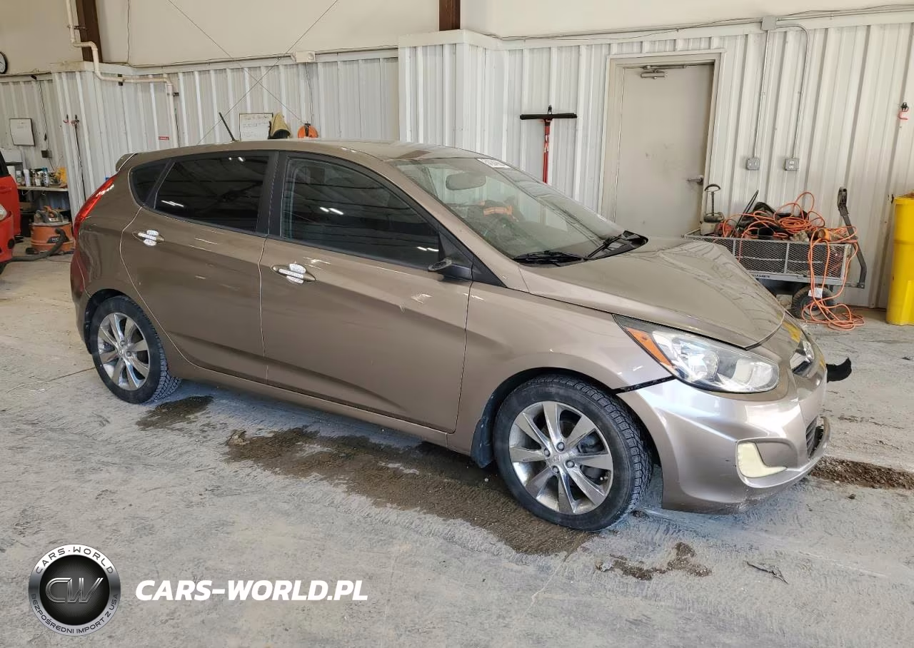 2012 Hyundai Accent Gls VIN:KMHCU5AE6CU046658 - 4