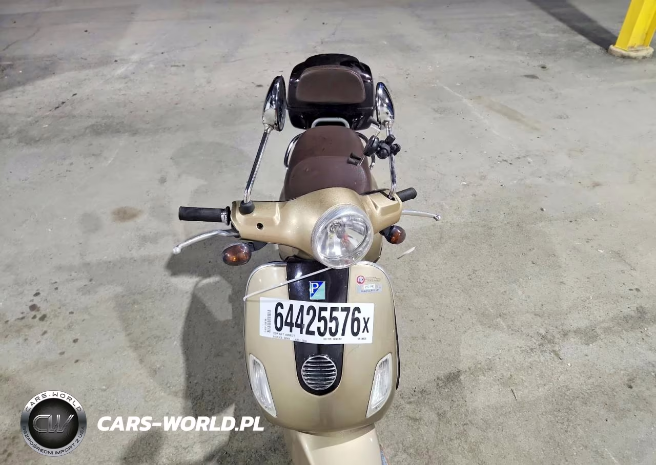 2011 Vespa Lx 50 VIN:ZAPC386B5B5300536 - 5