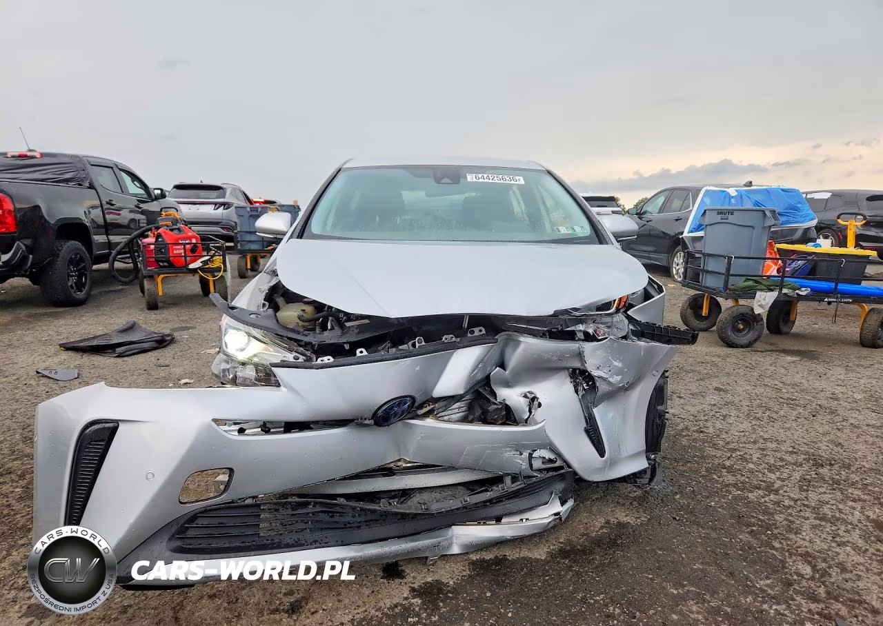 2019 Toyota Prius Le VIN:JTDKARFU0K3084665 - 5