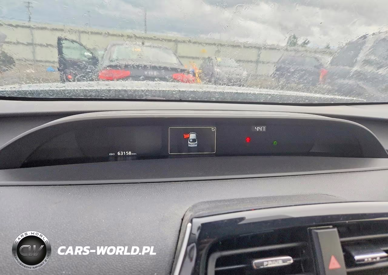 2019 Toyota Prius Le VIN:JTDKARFU0K3084665 - 9