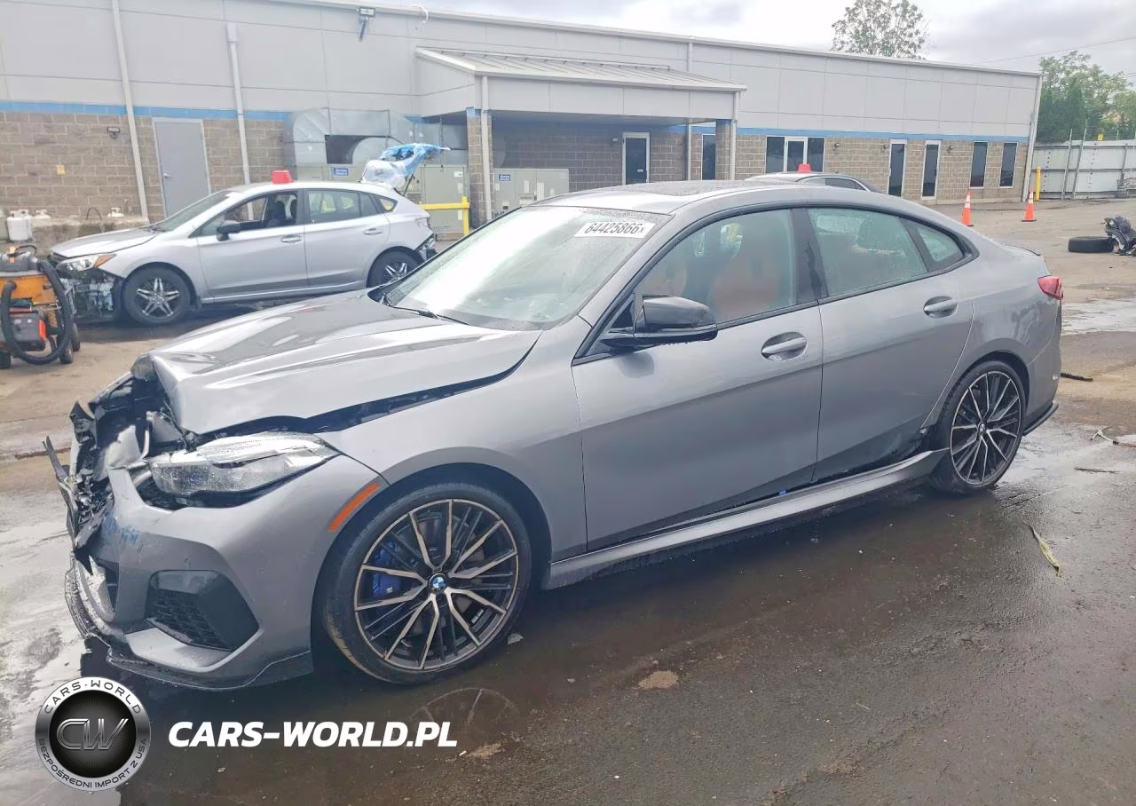 2022 BMW M235Xi – zdjęcie 1 z 13