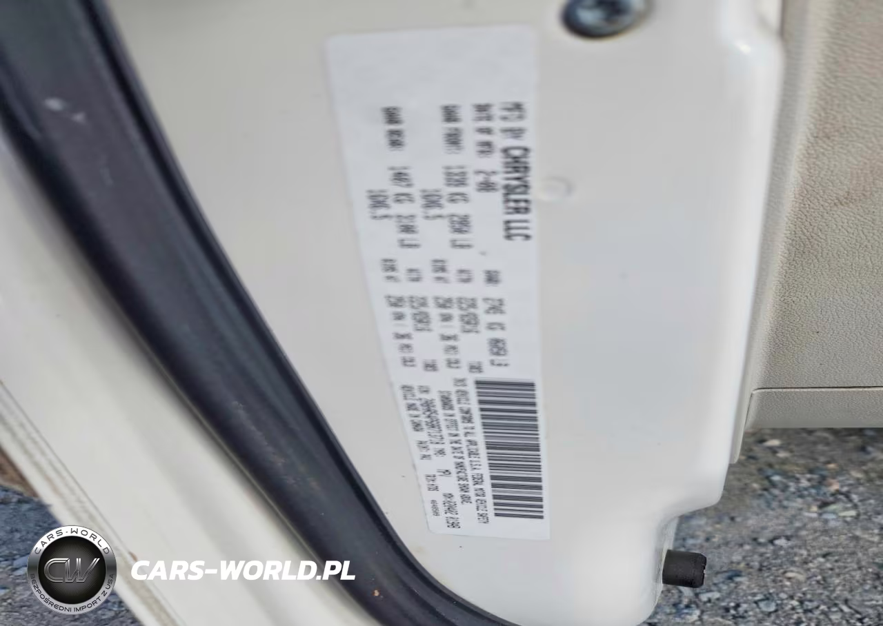2008 Chrysler Town & Country Touring VIN:2A8HR54P68R713718 - 13