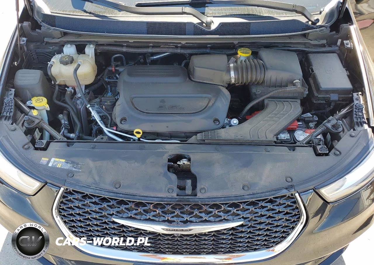 2023 Chrysler Pacifica Touring L VIN:2C4RC1BG3PR550422 - 12