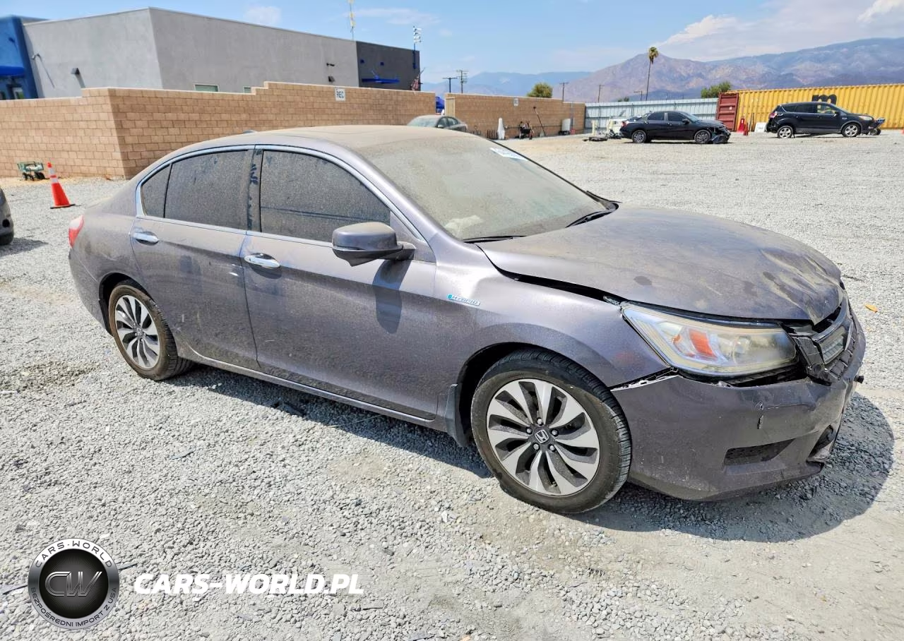 2014 Honda Accord Touring Hybrid VIN:1HGCR6F76EA006902 - 4