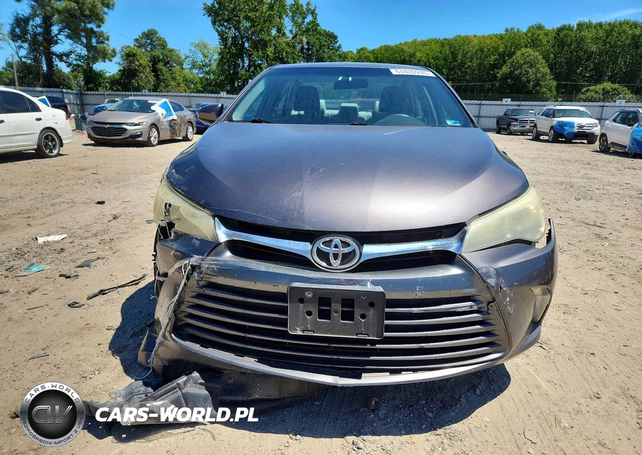 2016 Toyota Camry Le VIN:4T4BF1FKXGR534181 - 5