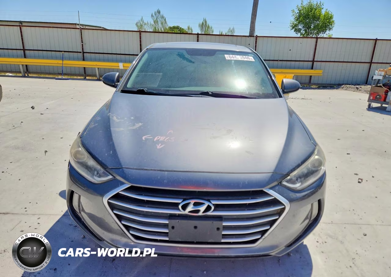 2018 Hyundai Elantra Value Edition VIN:5NPD84LF9JH346568 - 5
