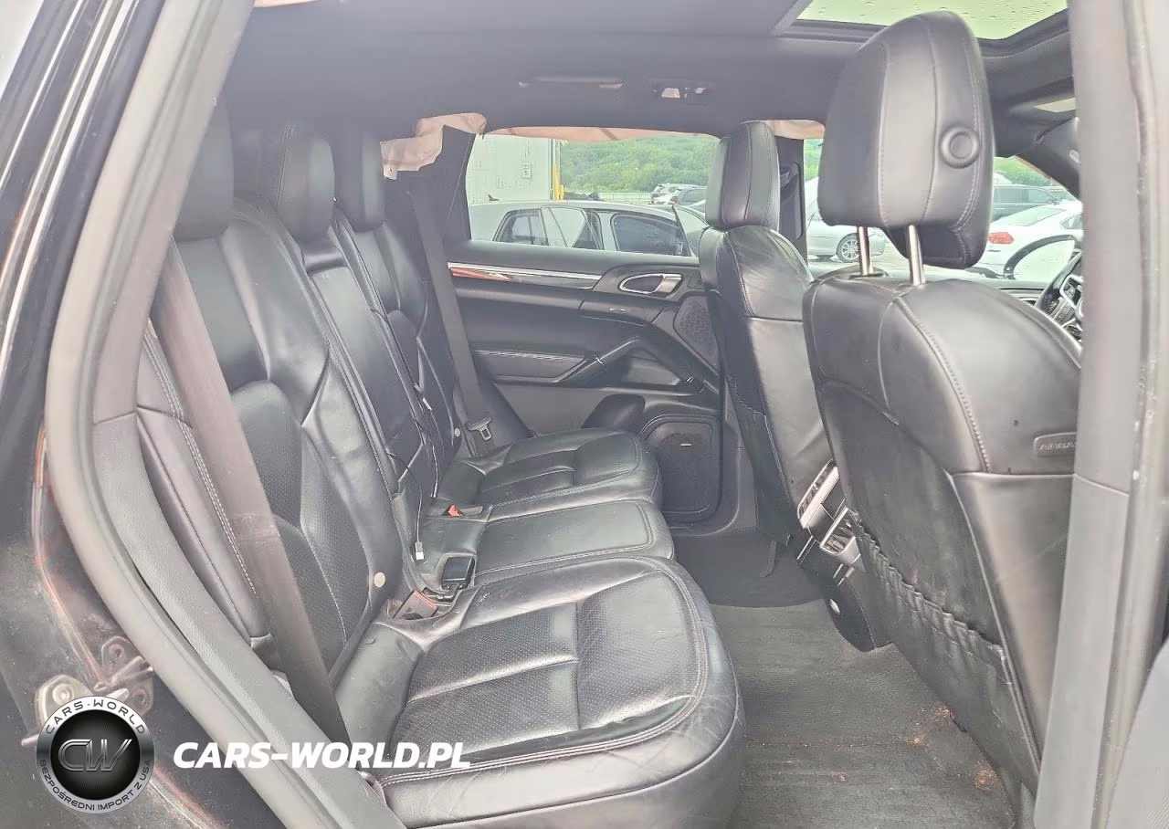 2016 Porsche Cayenne VIN:WP1AA2A21GLA10962 - 11