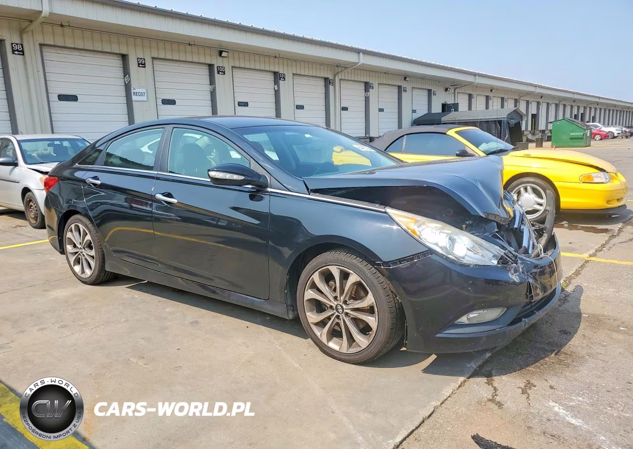 2014 Hyundai Sonata Se VIN:5NPEC4AC0EH930746 - 4