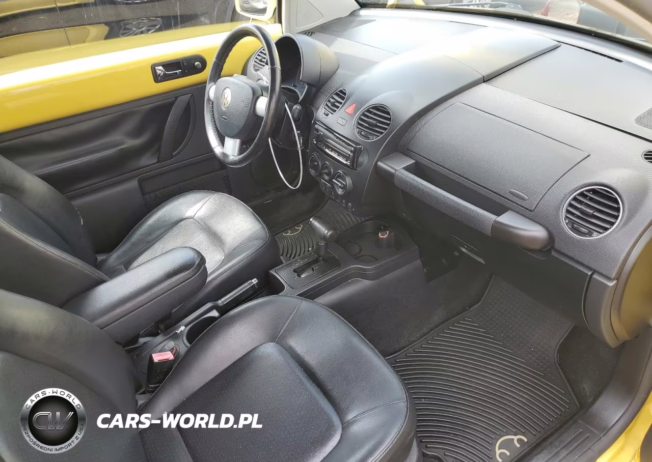 2008 Volkswagen New Beetle S VIN:3VWRG31C28M517769 - 8