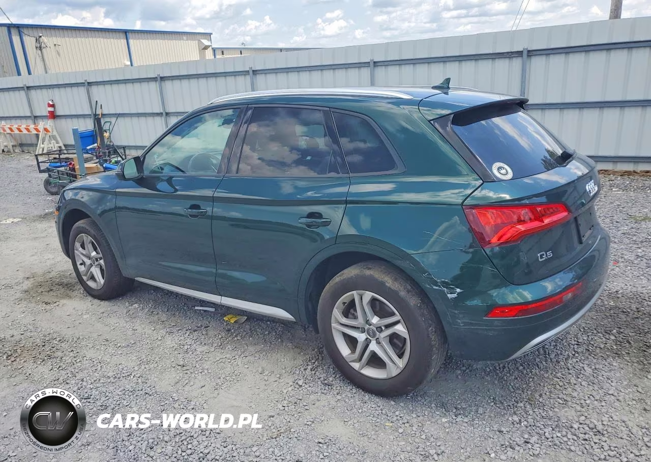 2018 Audi Q5 Premium VIN:WA1ANAFY7J2046045 - 2