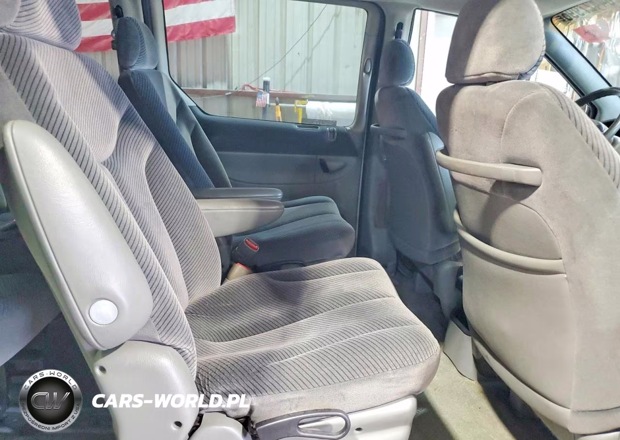1996 Plymouth Voyager Se VIN:2P4GP4531TR769973 - 11