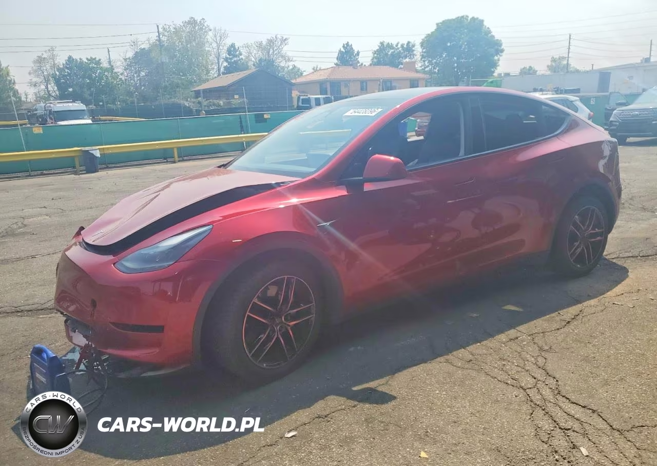 2024 Tesla Model Y VIN:7SAYGDEE0RF065930 - 1