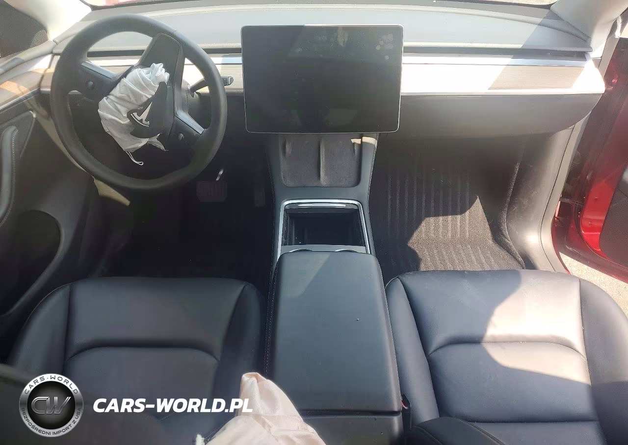 2024 Tesla Model Y VIN:7SAYGDEE0RF065930 - 8