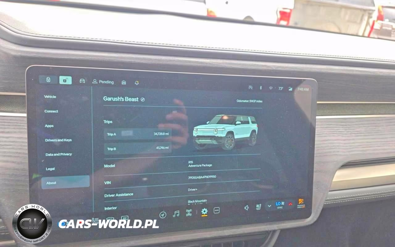 2023 Rivian R1S Adventure VIN:7PDSGABA4PN019950 - 8