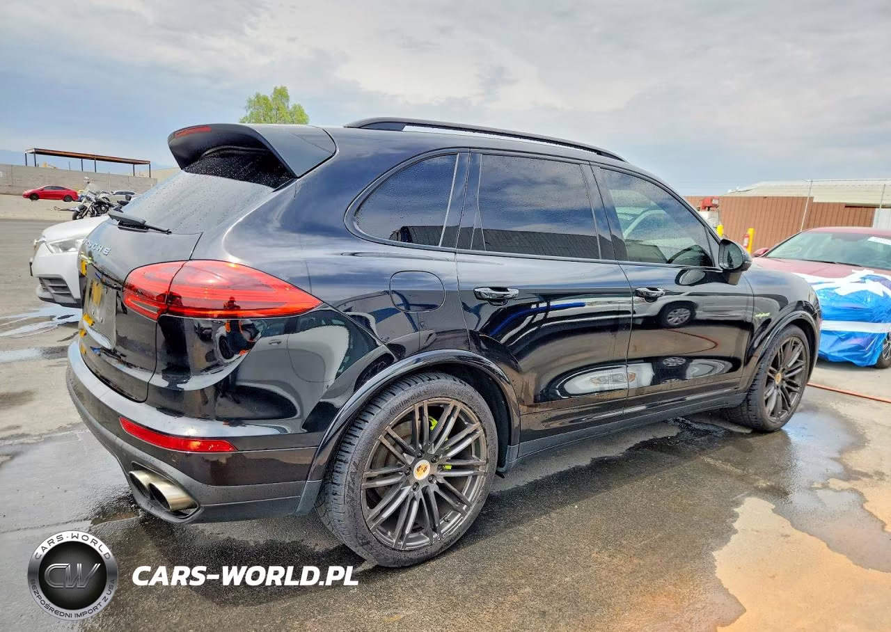 2017 Porsche Cayenne Se Hybrid Platinum VIN:WP1AE2A20HLA70625 - 3