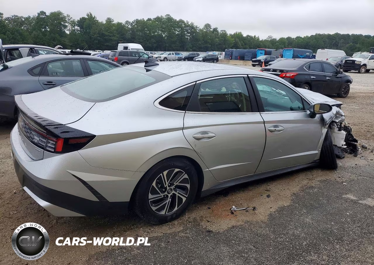 2026 Hyundai Sonata Hybrid Blue VIN:KMHL24JJ6TA163249 - 3