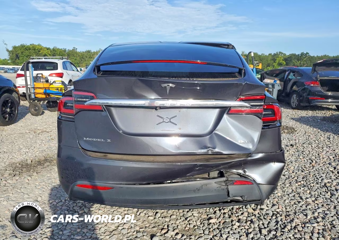 2017 Tesla Model X VIN:5YJXCBE26HF043606 - 6