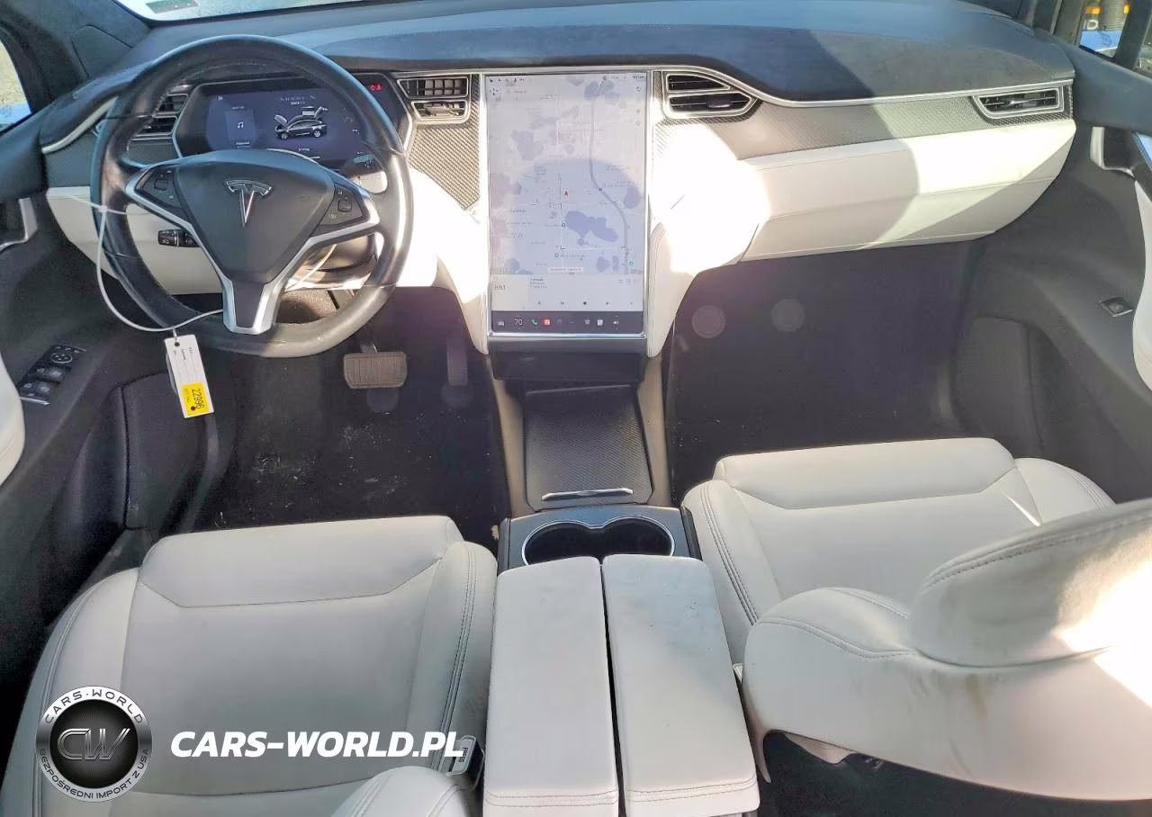 2017 Tesla Model X VIN:5YJXCBE26HF043606 - 8