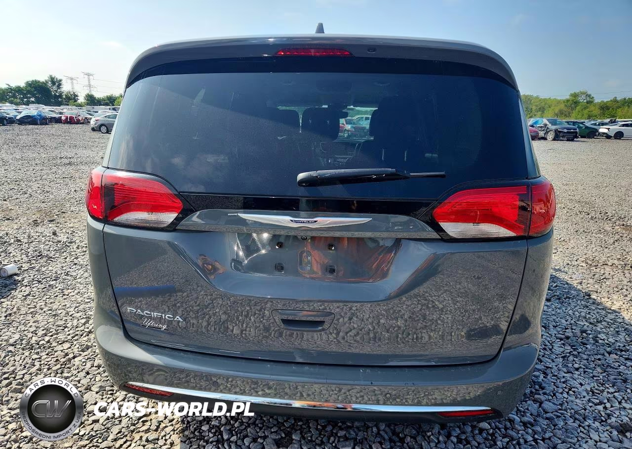 2020 Chrysler Pacifica Touring L VIN:2C4RC1BG3LR281767 - 6
