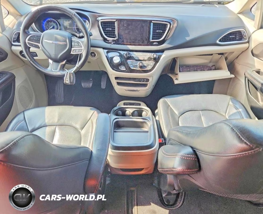2020 Chrysler Pacifica Touring L VIN:2C4RC1BG3LR281767 - 8