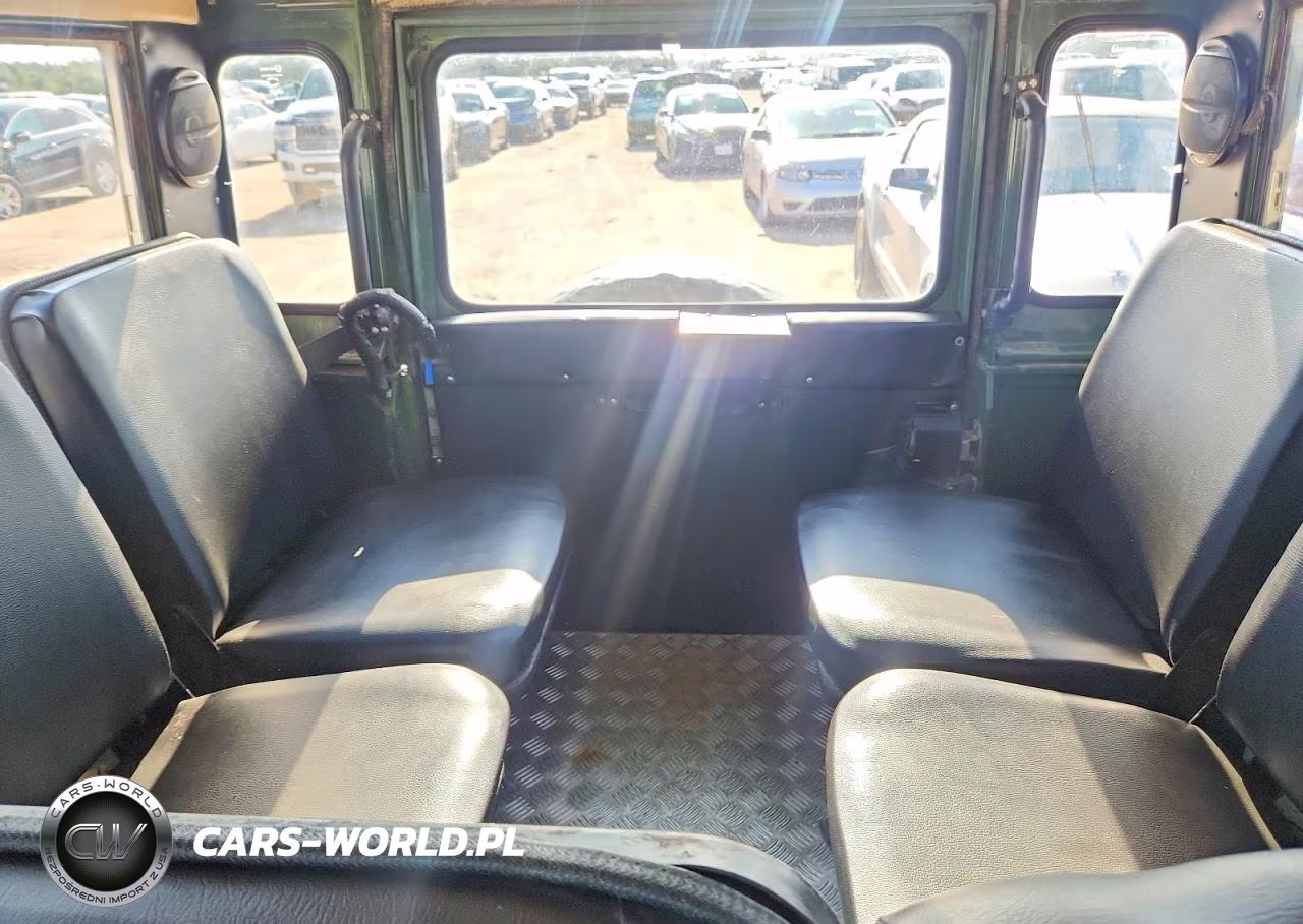 1983 Land Rover Defender VIN:VSELBABG2AZ102639 - 10