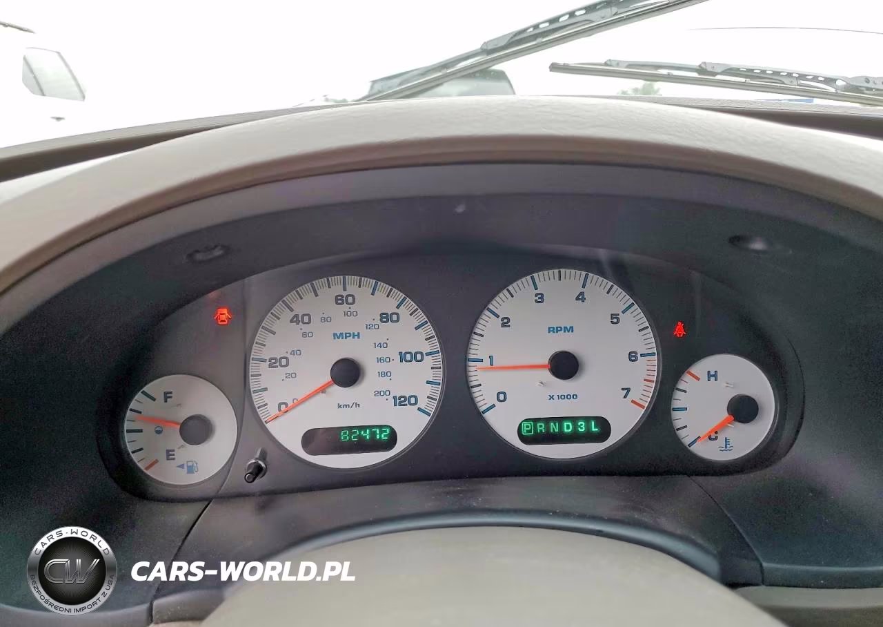 2003 Chrysler Town & Country Lx VIN:2C4GP44363R213406 - 9
