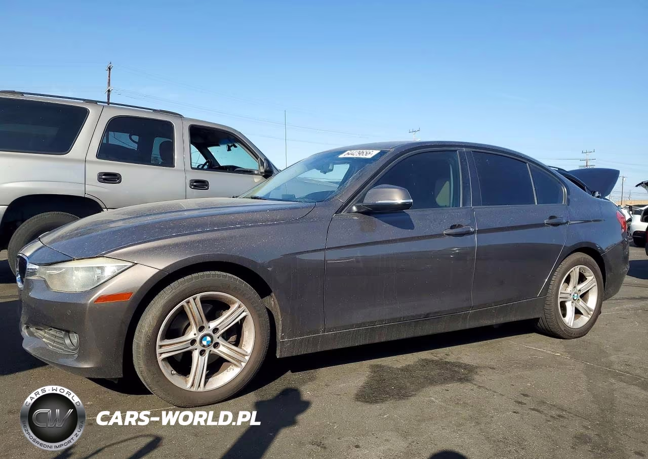 2015 BMW 320 I – zdjęcie 1 z 12