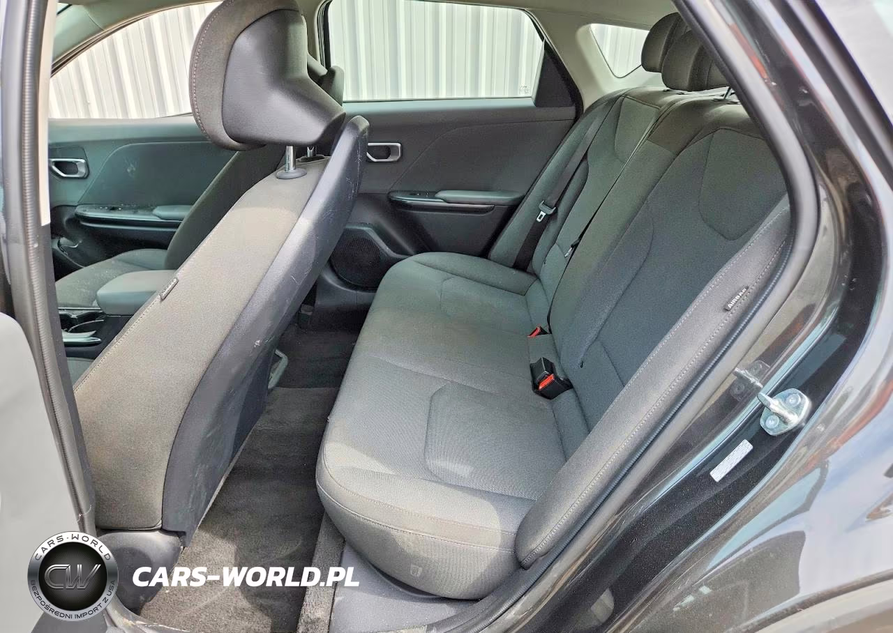 2025 Kia K4 Lxs VIN:3KPFT4DE4SE086809 - 10