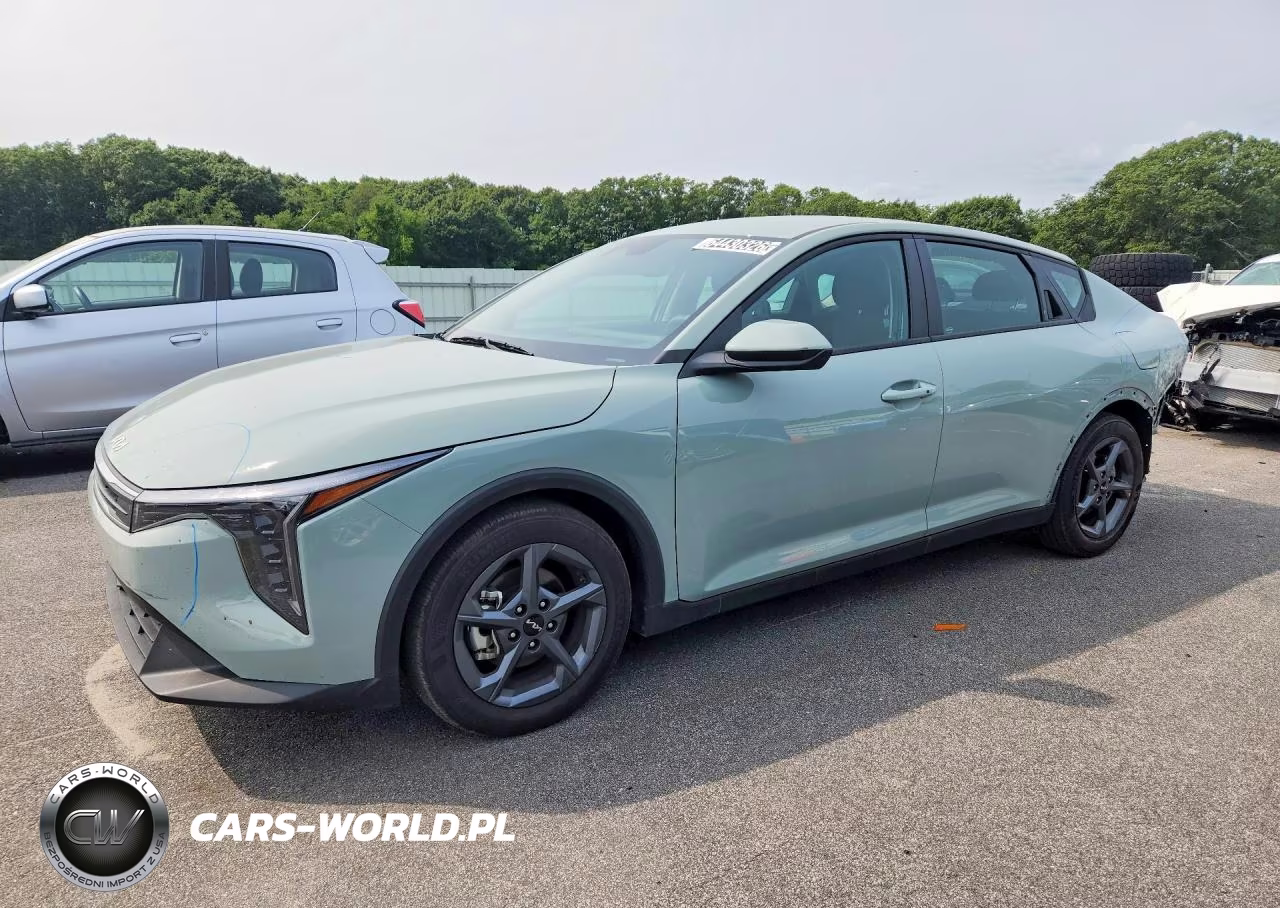 2026 Kia K4 Lxs – zdjęcie 1 z 12
