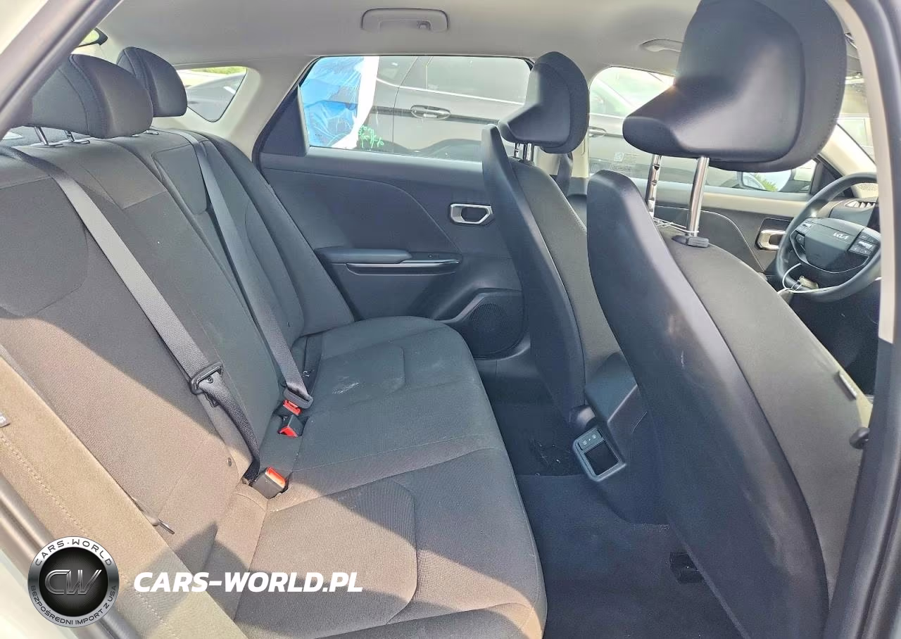 2026 Kia K4 Lxs VIN:3KPFT4DEXTE252526 - 10